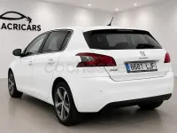Usado Peugeot 308 Allure 130 CV (95 kW) 2020 Blanco Berlina