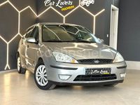 Usado Ford Focus Trend 100 CV (73 kW) 2004 Gris / plata Berlina