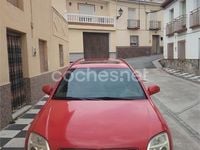 Usado Opel Vectra Elegance 177 CV (130 kW) 2004 Rojo Familiar