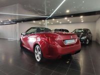 Usado Peugeot 308 CC Allure 155 CV (114 kW) 2011 Rojo Descapotable