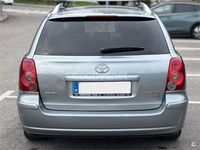 Usado Toyota Avensis Sol 126 CV (92 kW) 2009 Gris / plata Familiar