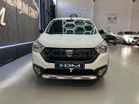 Usado Dacia Lodgy 115 CV (84 kW) 2021 Blanco Monovolumen