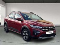 Usado Dacia Sandero Comfort 91 CV (66 kW) 2022 Rojo Utilitario