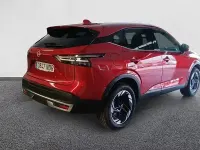 Usado Nissan Qashqai N-Connecta 140 CV (102 kW) 2025 Yokohama red (sólida) SUV