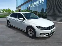 Usado VW Passat Business 122 CV (89 kW) 2021 Blanco Berlina