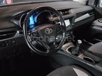 Usado Toyota Avensis Advance 112 CV (82 kW) 2016 Gris / plata Familiar