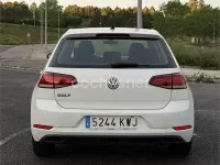 Usado VW Golf VII 115 CV (84 kW) 2019 Blanco Familiar