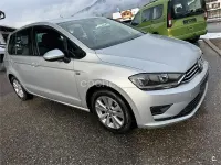 Usado VW Golf Sportsvan Sportline 150 CV (110 kW) 2016 Gris / plata Monovolumen