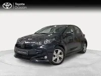 Usado Toyota Yaris Hybrid Active 116 CV (85 kW) 2025 Negro Berlina
