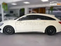 Usado Mercedes CLA220 Shooting Brake AMG line 177 CV (130 kW) 2015 Blanco Familiar