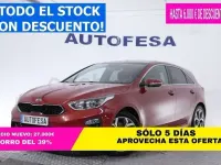 Usado Kia Ceed GT GT-Line 136 HP (100 kW) 2019 Vermelho Sedan