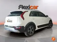 Usado Kia Niro 141 CV (103 kW) 2023 Blanco SUV