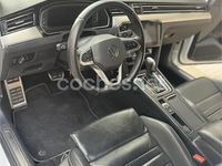 Usado VW Passat R-line 150 CV (110 kW) 2021 Blanco Familiar