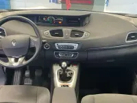 Usado Renault Scénic III LIMITED 131 CV (96 kW) 2015 Azul Monovolumen