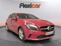 Usado Mercedes A200 136 CV (100 kW) 2017 Rojo Utilitario