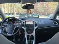 Usado Opel Astra Selective 115 CV (84 kW) 2015 Blanco Berlina