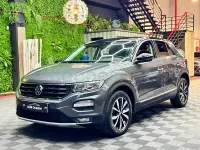 Usado VW T-Roc Sportline 150 CV (110 kW) 2022 Gris / plata SUV