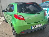 Begagnad Mazda 2 Active 75 HK (55 kW) 2008 Grön Halvkombi