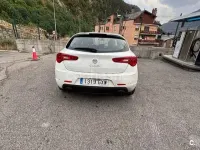 Usado Alfa Romeo Giulietta Distinctive 140 CV (102 kW) 2010 Blanco Utilitario