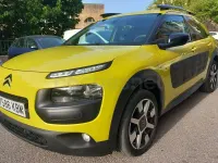 Usado Citroën C4 Shine Edition 100 CV (73 kW) 2017 Amarillo Berlina