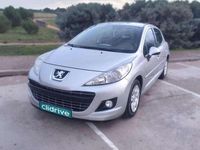 Usado Peugeot 207 Active 70 CV (51 kW) 2011 Gris / plata Berlina