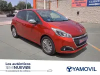 Usado Peugeot 208 Signature Sky 83 CV (61 kW) 2019 Rojo Utilitario