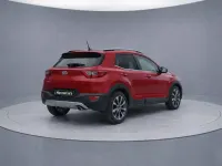 Usado Kia Stonic 101 CV (74 kW) 2025 Rojo SUV