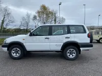 Usado Nissan Terrano 125 HP (91 kW) 2004 Branco SUV
