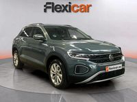 Usado VW T-Roc Life 150 CV (110 kW) 2023 Azul SUV