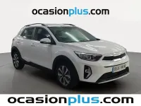 Usado Kia Stonic 101 CV (74 kW) 2024 Blanco SUV
