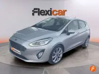 Usado Ford Fiesta Titanium 86 CV (63 kW) 2017 Gris Utilitario