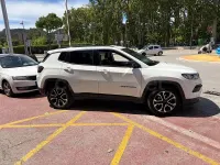 Usado Jeep Compass Limited 130 CV (95 kW) 2023 Blanco SUV