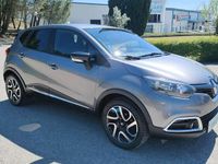 Usado Renault Captur Intens 90 HP (66 kW) 2015 Cinzento SUV