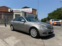 Usado Mercedes C180 Elegance 143 CV (105 kW) 2008 Gris / plata Berlina