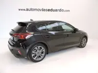 Usado Ford Focus ST-Line 155 CV (114 kW) 2023 Negro Familiar