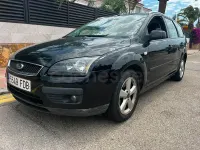 Usado Ford Focus Ghia 136 CV (100 kW) 2007 Negro Familiar