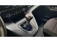 Usado Peugeot Rifter Active 100 CV (73 kW) 2021 Blanco Monovolumen