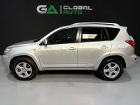Usado Toyota RAV4 Premium 177 CV (130 kW) 2007 Gris / plata SUV