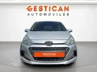 Usado Hyundai i10 87 CV (63 kW) 2019 Plateado Utilitario