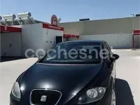 Usado Seat Leon Reference 105 CV (77 kW) 2011 Negro Utilitario