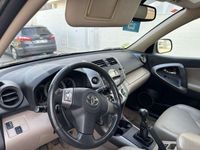 usado Toyota RAV4 2.2D-4D Premium Cross Sport