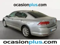 Usado VW Passat Advance 150 CV (110 kW) 2019 Gris / plata Berlina