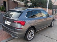 Usado Skoda Kamiq Sport 150 CV (110 kW) 2022 Gris / plata SUV