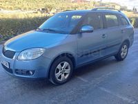 Usado Skoda Fabia 86 CV (63 kW) 2010 Azul Familiar