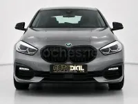 Usado BMW 118 136 CV (100 kW) 2024 Gris / plata Berlina