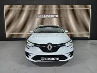 Usado Renault Mégane II Intens 115 CV (84 kW) 2021 Blanco Berlina