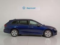 Usado VW Golf VIII Life 131 CV (96 kW) 2023 Azul Familiar