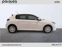 Usado Peugeot 208 Active 102 CV (75 kW) 2021 Blanco Utilitario