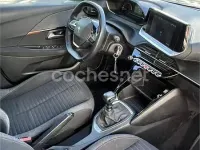 Usado Peugeot 208 Style 100 CV (73 kW) 2021 Gris / plata Utilitario