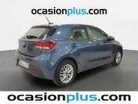 Usado Kia Rio 84 CV (61 kW) 2017 Azul Berlina